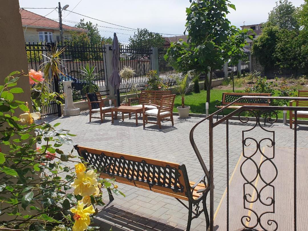 דירות Casa Adrian Două Mai מראה חיצוני תמונה